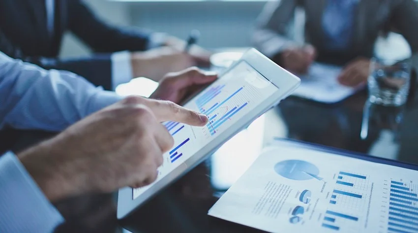 Imagen representativa de tasas de interés, inflación o gráficos financieros